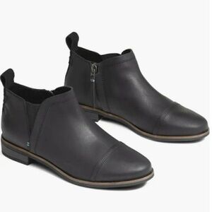 ☀️3/$25 TOMS Reese Black Smooth Leather Ortholite Side Zip Ankle Boots Size 7